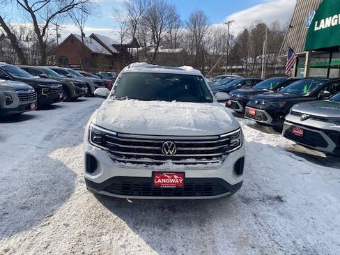 New 2026 Volkswagen Atlas SE image 2