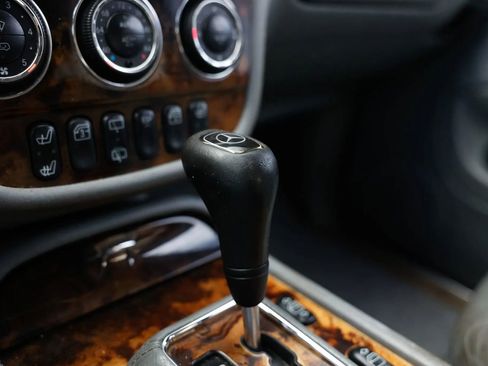 Used 2005 Mercedes-Benz ML 350 4MATIC image 34