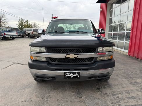 Used 2001 Chevrolet Silverado 2500 LS w/ Off-Road Skid Plate Pkg image 3
