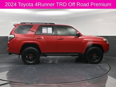 Used 2024 Toyota 4Runner TRD Off-Road Premium w/ Moonroof Package AWD/4WD image 4