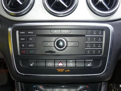 Used 2015 Mercedes-Benz CLA 250 4MATIC image 37