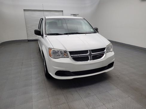 Used 2017 Dodge Grand Caravan SE image 14