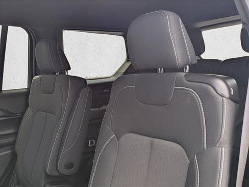 Used 2025 Jeep Grand Cherokee L Laredo w/ Luxury Tech Group I image 14