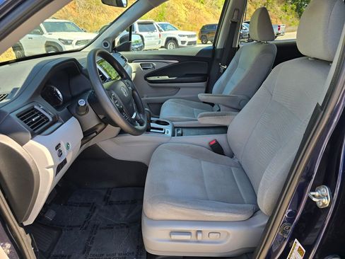 Used 2016 Honda Pilot EX image 4