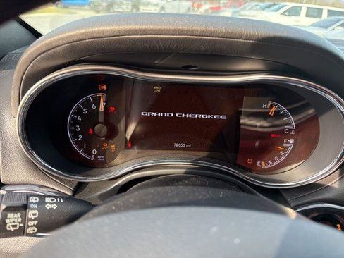 Used 2020 Jeep Grand Cherokee Overland AWD/4WD image 18