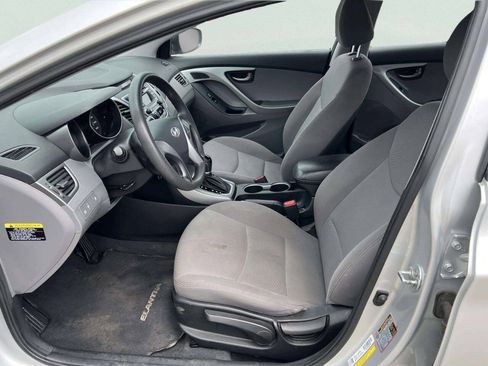 Used 2016 Hyundai Elantra SE FWD image 28