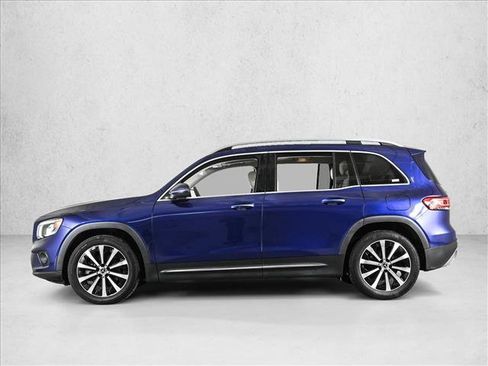 Used 2021 Mercedes-Benz GLB 250 4MATIC image 9