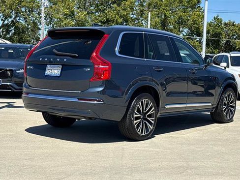 Certified 2025 Volvo XC90 T8 Plus w/ Protection Package Premier AWD/4WD image 3