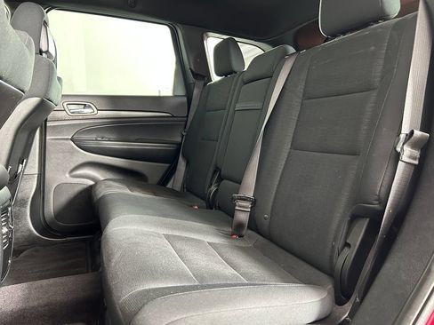 Used 2016 Jeep Grand Cherokee Laredo w/ Quick Order Package 23E AWD/4WD image 28