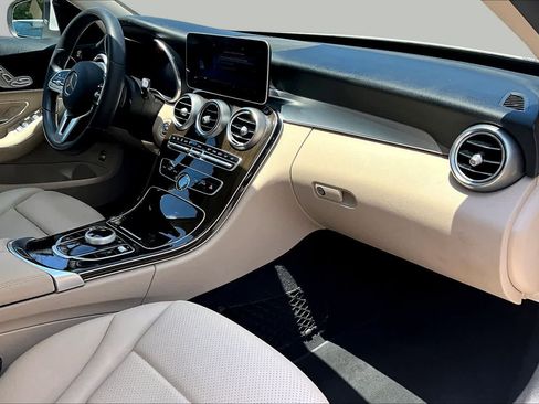 Used 2019 Mercedes-Benz C 300 Sedan image 19