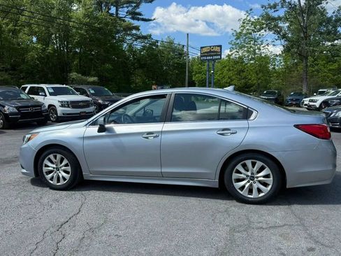 Used 2016 Subaru Legacy 2.5i Premium w/ Moonroof Package AWD/4WD image 9