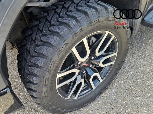 Used 2019 GMC Sierra 1500 AT4 w/ AT4 Premium Package AWD/4WD image 5