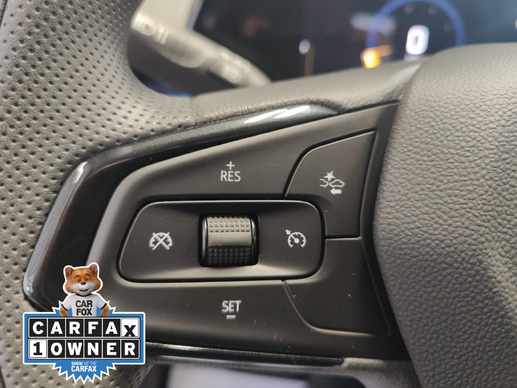Used 2025 Chevrolet Trax LT FWD image 29
