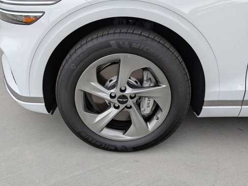 New 2026 Genesis GV70 2.5T image 9