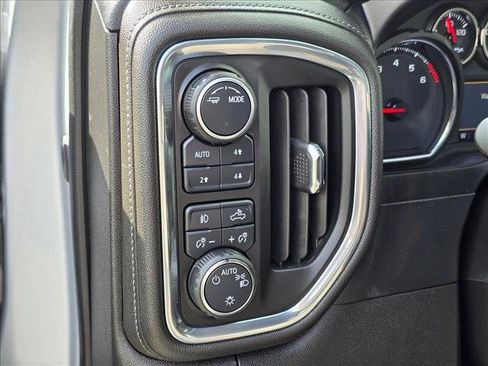 Used 2021 Chevrolet Silverado 1500 RST w/ Rally Edition AWD/4WD image 23