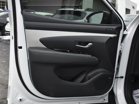 Used 2025 Hyundai Santa Cruz Limited image 12