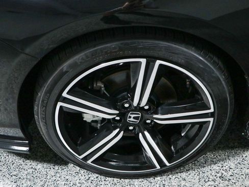 Used 2024 Honda Accord Sport image 11