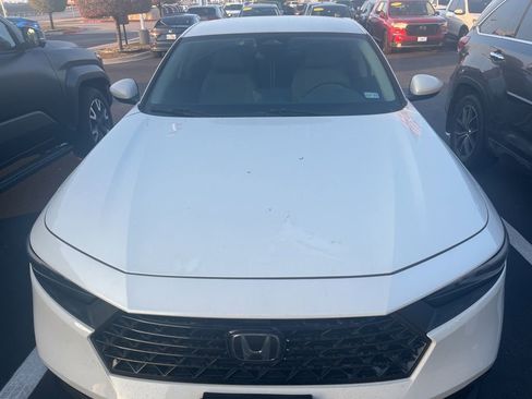 Used 2023 Honda Accord LX image 2