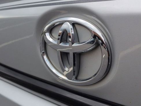 Used 2020 Toyota Corolla SE FWD image 23
