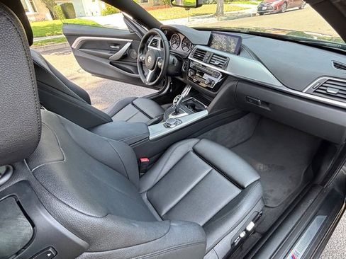 Used 2019 BMW 440i Coupe w/ M Sport Package RWD image 25
