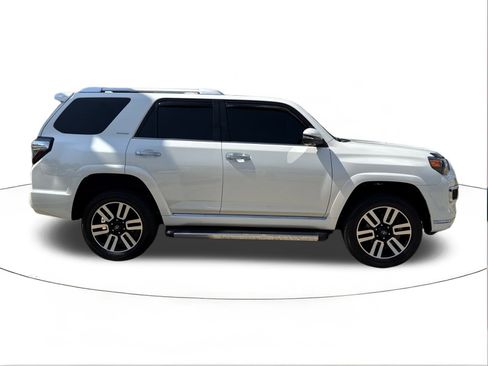 Used 2023 Toyota 4Runner Limited image 2