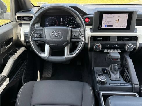 Used 2024 Toyota Tacoma TRD Off-Road AWD/4WD image 10