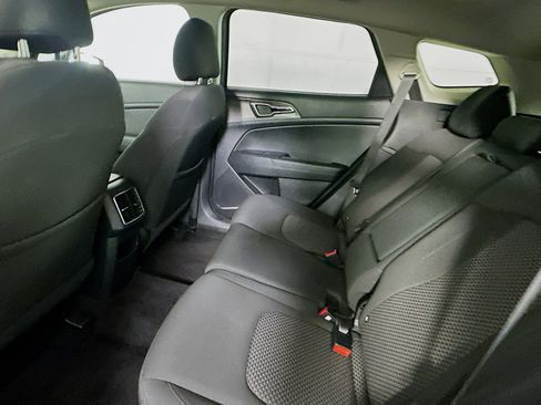 Used 2024 Kia Sportage LX image 26