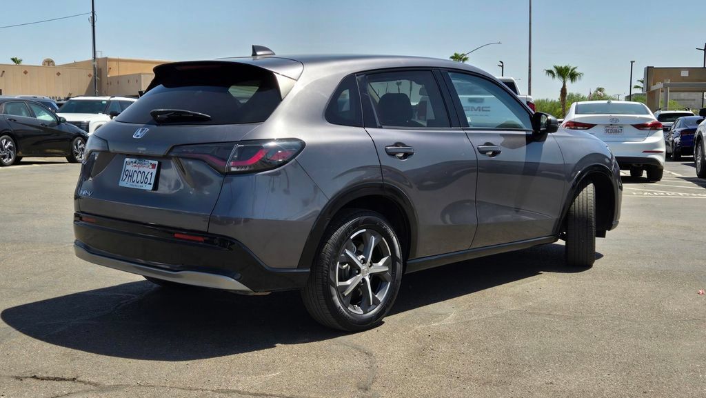 Used 2024 Honda HR-V EX-L image 4