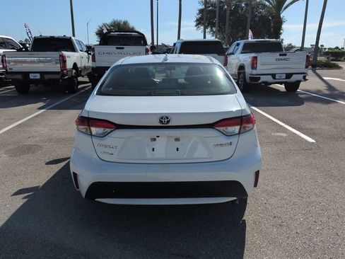 Used 2020 Toyota Corolla LE FWD image 5