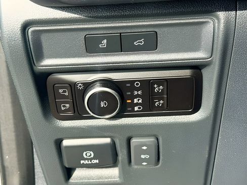 Used 2023 Ford Expedition Platinum RWD image 10
