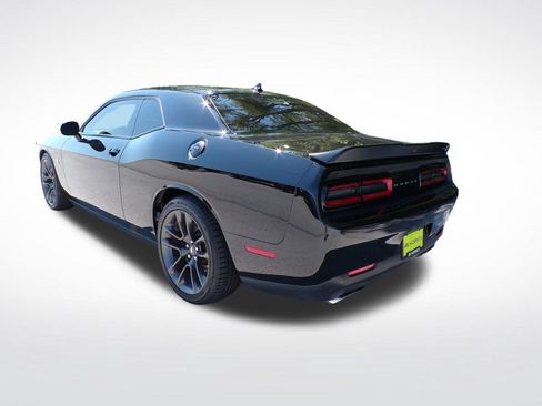 Used 2021 Dodge Challenger R/T Scat Pack RWD image 4