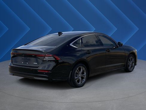 Used 2024 Honda Accord EX-L image 3