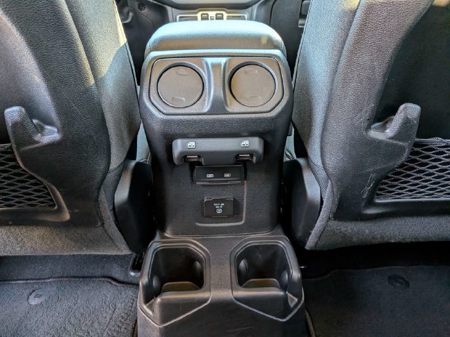 Certified 2026 Jeep Wrangler Unlimited Rubicon AWD/4WD image 17