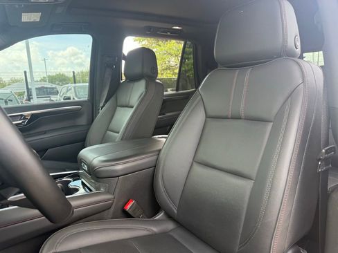 Used 2025 Chevrolet Tahoe RST w/ Comfort Package image 11