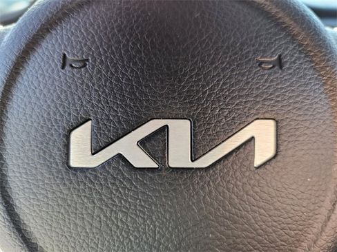 Used 2023 Kia Rio S image 27