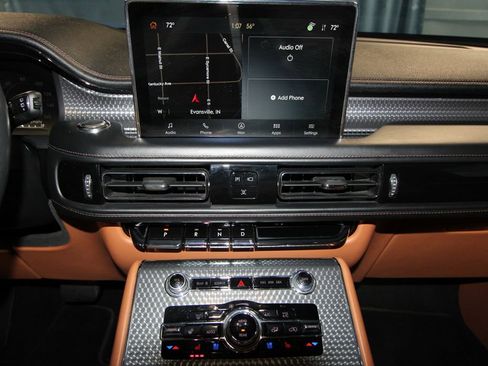 Used 2022 Lincoln Aviator Black Label w/ Dynamic Handling Package image 18