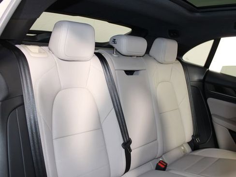 New 2026 Porsche Macan 4 Electric AWD/4WD image 27