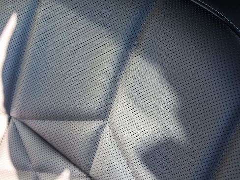 New 2026 BMW 740i image 31