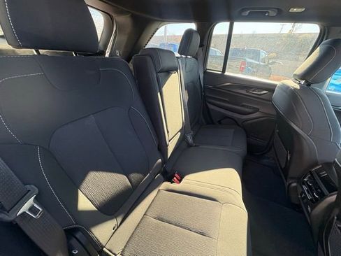 Used 2025 Jeep Grand Cherokee Laredo X w/ Luxury Tech Group I AWD/4WD image 24