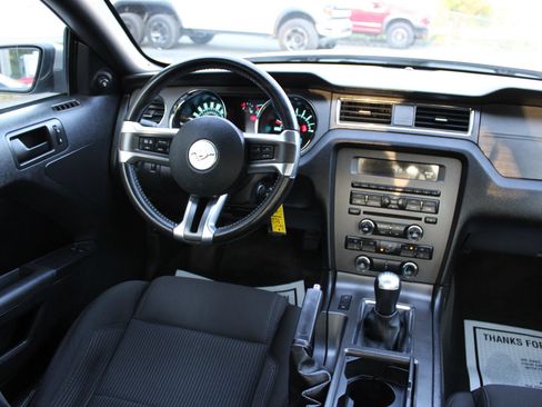 Used 2013 Ford Mustang GT RWD image 15