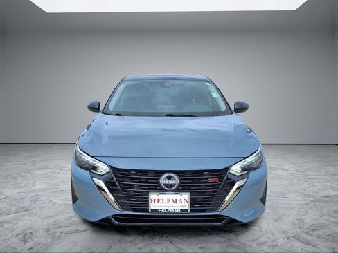 Used 2025 Nissan Sentra SR FWD image 2