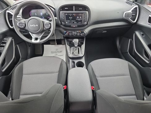 Used 2024 Kia Soul LX w/ Option Group 015 FWD image 15