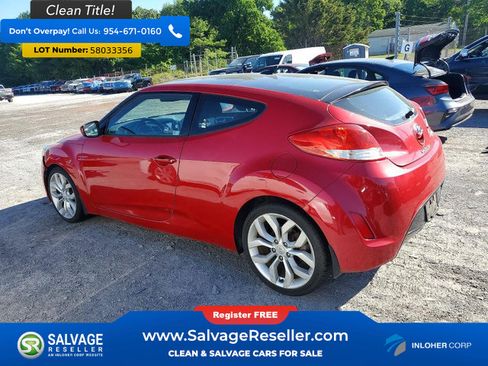 Used 2013 Hyundai Veloster w/ Style Pkg FWD image 3