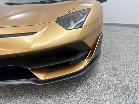 Used 2019 Lamborghini Aventador SVJ image 25