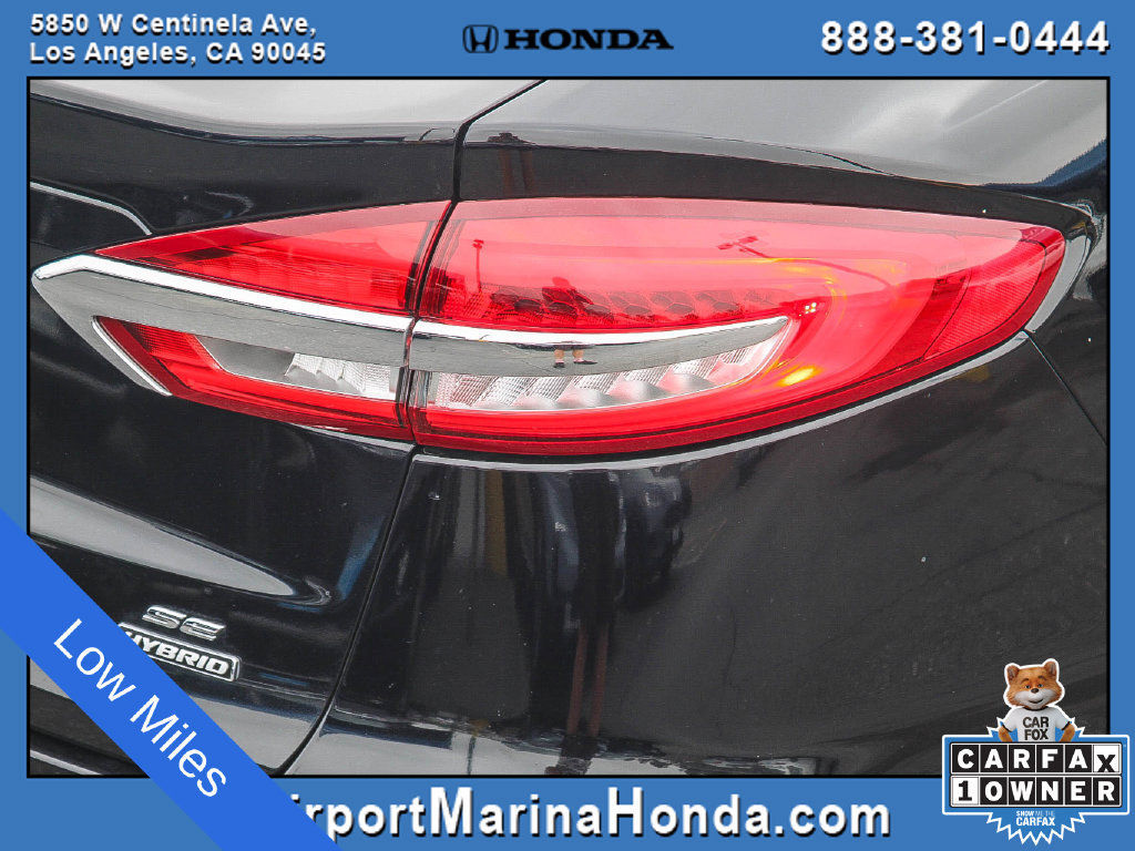 Used 2020 Ford Fusion SE FWD image 13