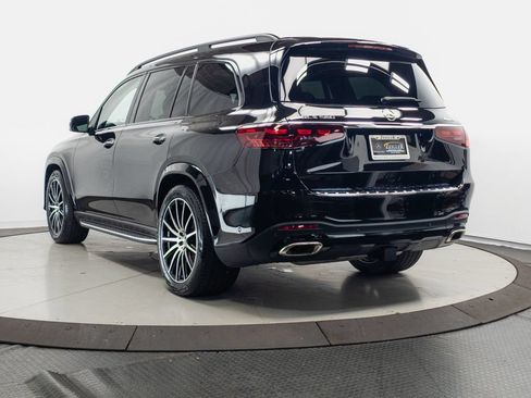 Used 2026 Mercedes-Benz GLS 580 4MATIC w/ Night Package image 31