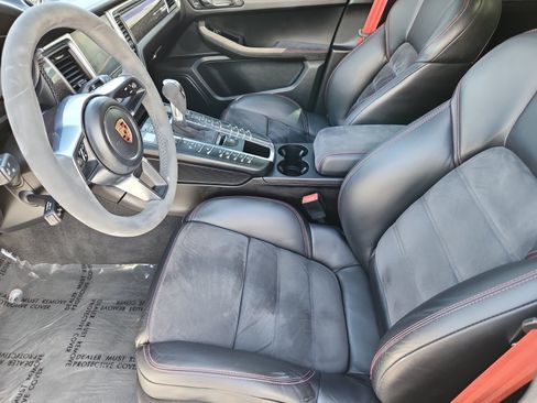 Used 2018 Porsche Macan GTS AWD/4WD image 29