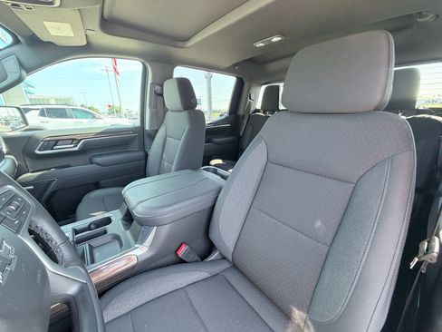Used 2026 Chevrolet Silverado 1500 RST AWD/4WD image 23