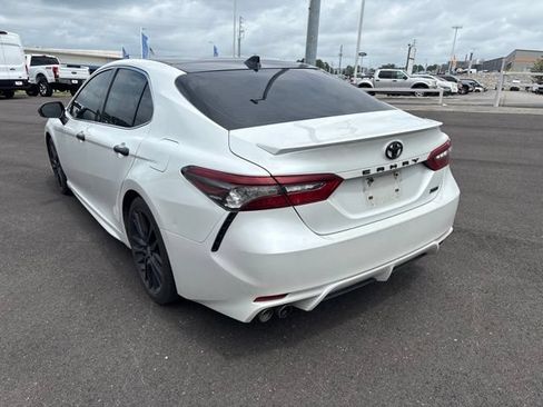 Used 2021 Toyota Camry XSE FWD image 5