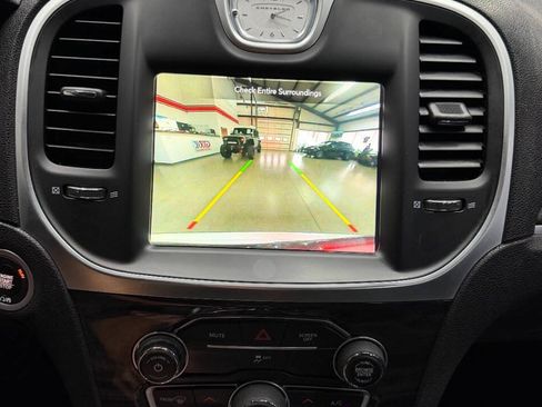 Used 2020 Chrysler 300 Touring w/ Sport Appearance Package AWD/4WD image 28